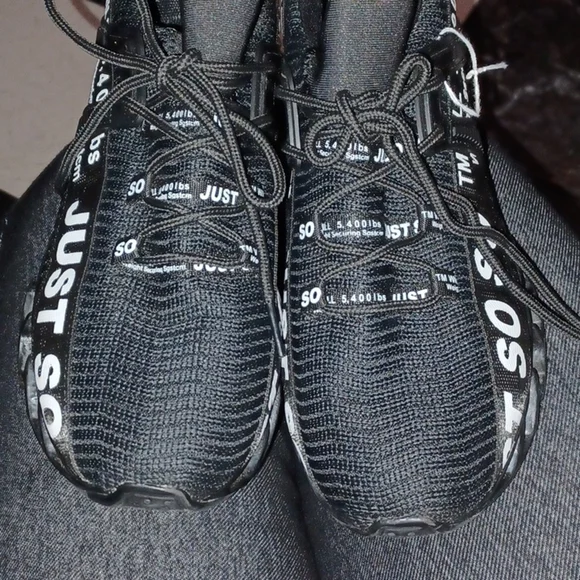 Just So So Athletic Non-Slip Shoe Womens Size EU 39 fits US Size 8 Black/White - Picture 5 of 5